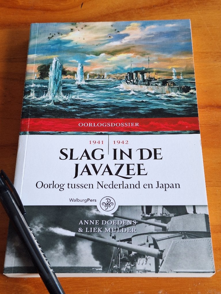 Slag in de Javazee: Oorlog tussen Nederland en Japan, Tweede Wereldoorlog, Marine, Ophalen of Verzenden, Zo goed als nieuw