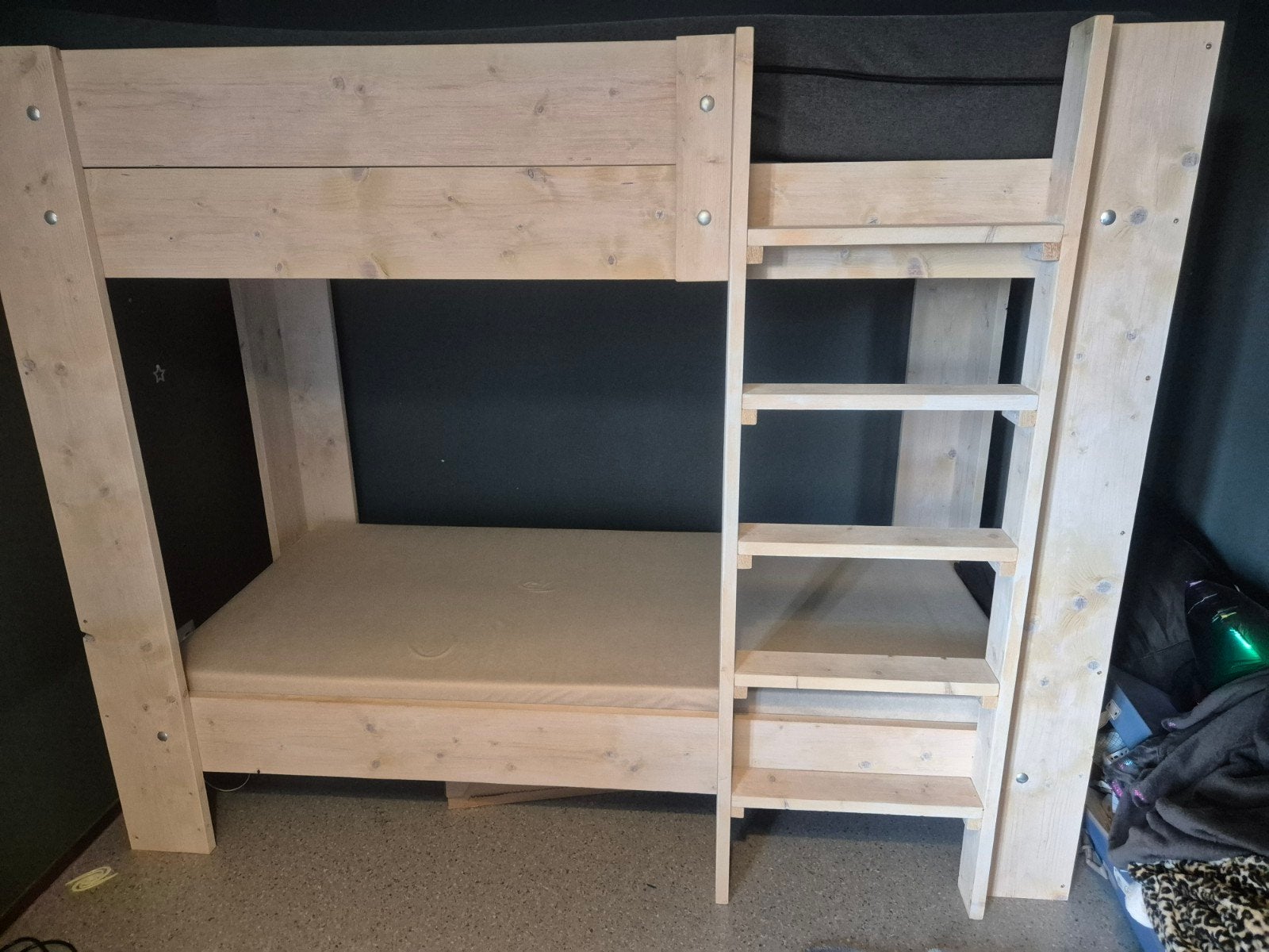 Steiger houten stapelbed met lattenbodems, Huis en Inrichting, Slaapkamer | Stapelbedden en Hoogslapers, Ophalen of Verzenden
