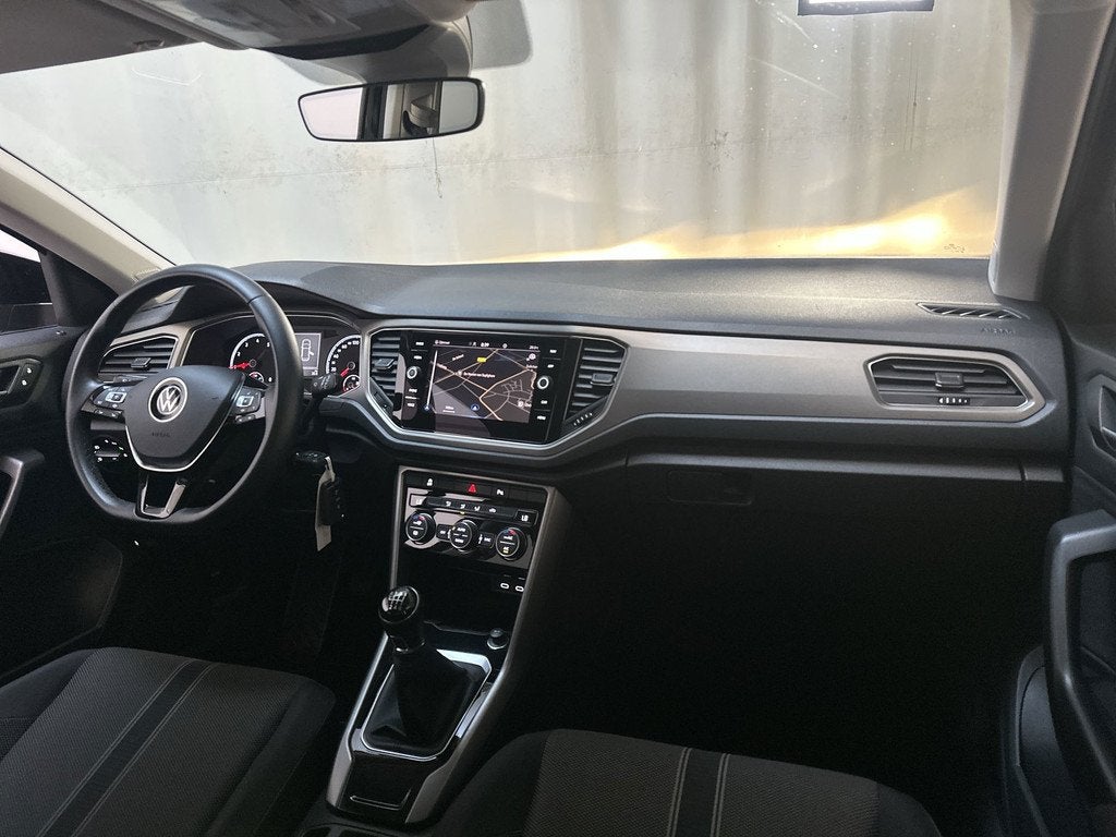 Volkswagen T-Roc 1.0 TSI Style Business Camera Navigatie DAB, Auto's, Volkswagen, Voorwielaandrijving, Stof, Gebruikt, Met garantie (alle)