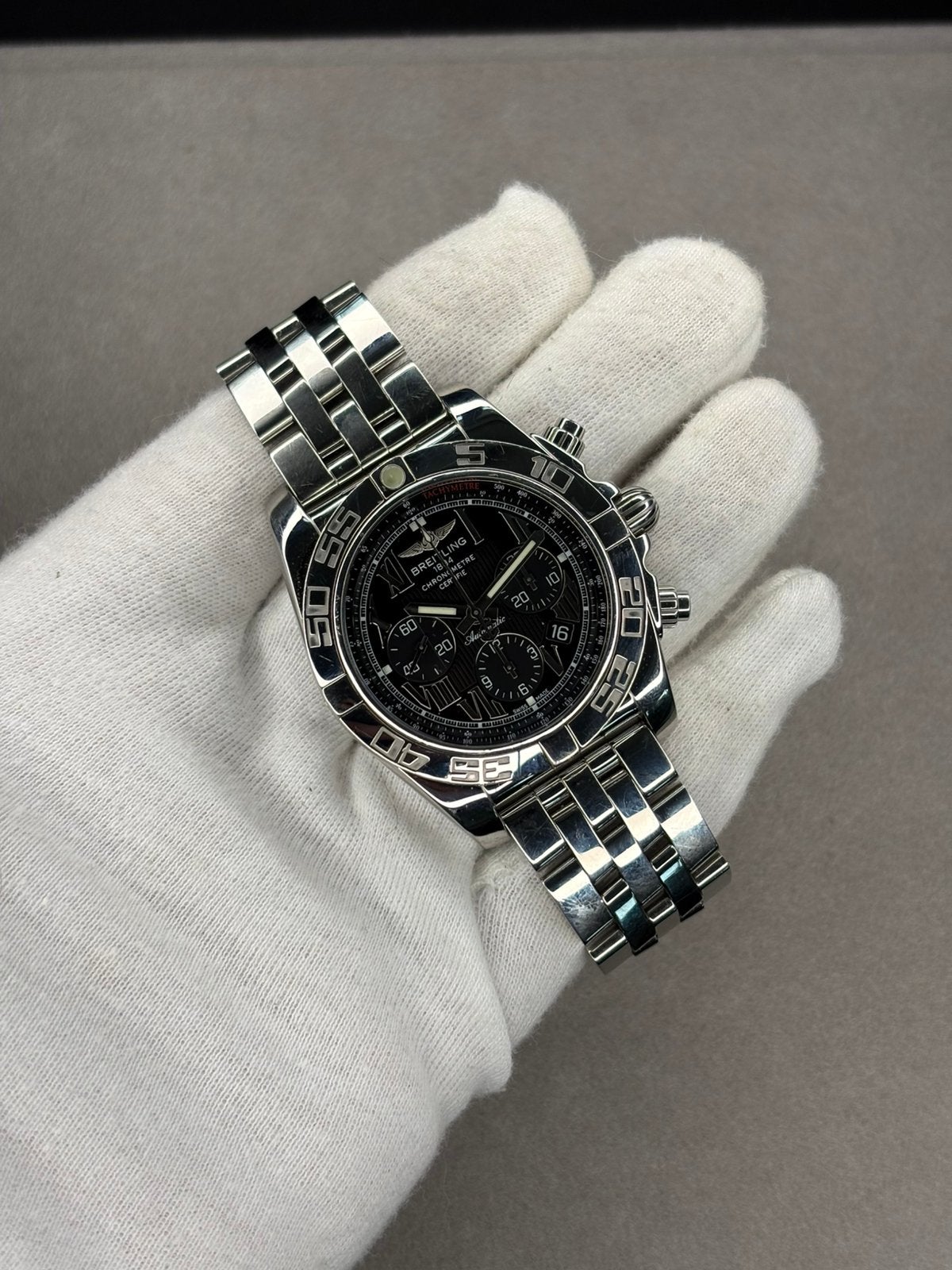 Breitling Chronomat AB0110 - 09/2025 service + Box, Sieraden, Tassen en Uiterlijk, Staal, Staal, -, Breitling