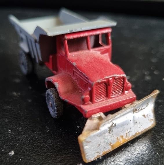 Husky aveling barford dump truck rood met sneeuwploeg, Ophalen of Verzenden, Gebruikt, Bus of Vrachtwagen