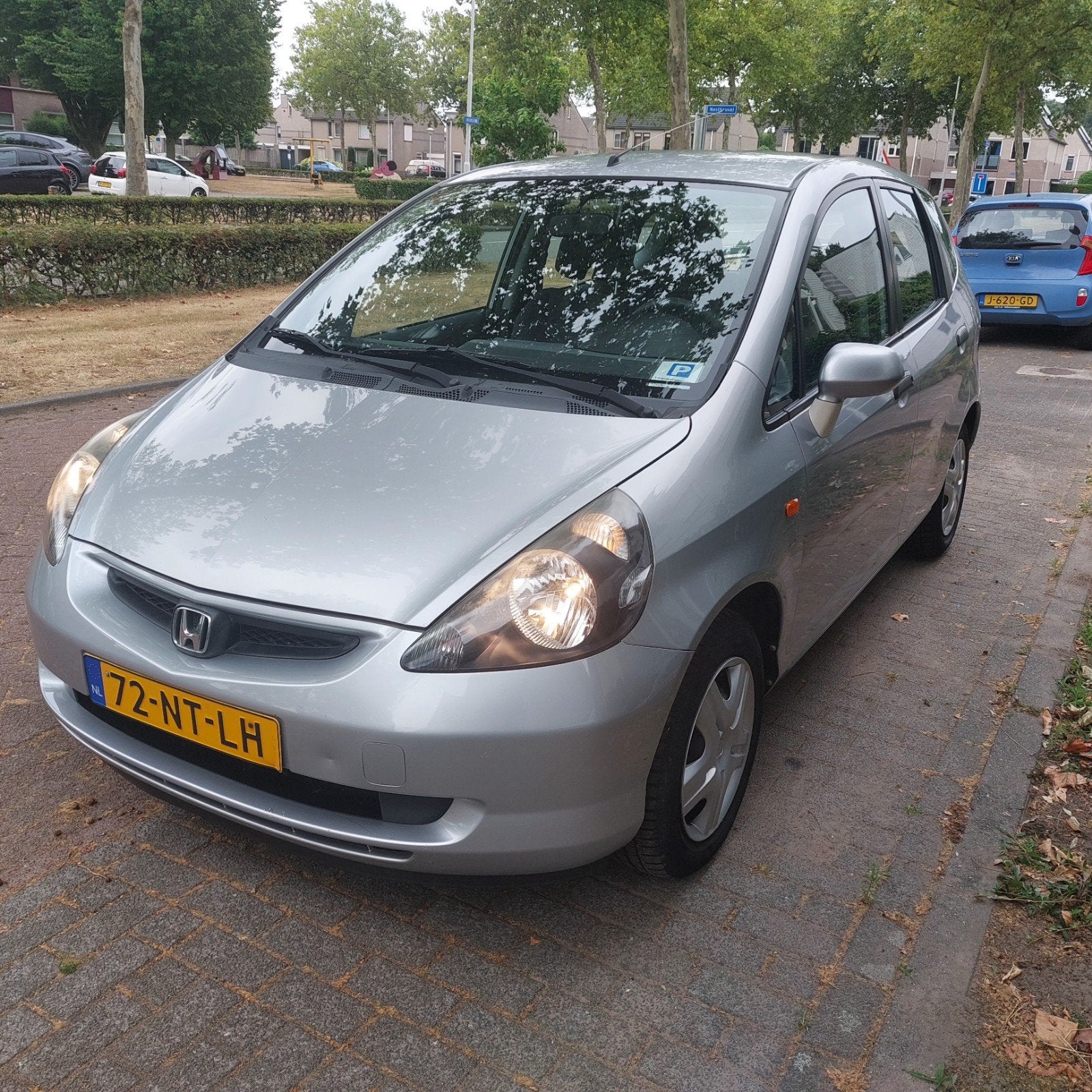 Honda Jazz 1.4 I LS 2004 Grijs, Auto's, Voorwielaandrijving, 83 pk, 450 kg, 40 €/maand