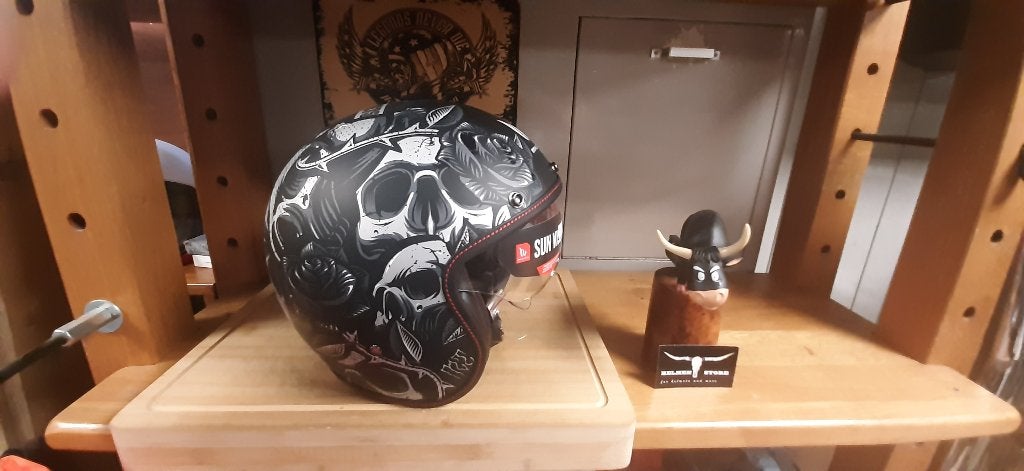 mt breakout helm maat M motor scooter helm M brommer helm M, Motoren, Kleding | Motorhelmen, M, Pascalstraat 6 1704 RD Heerhugowaard