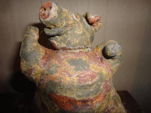 Keramiek beeld sculptuur handgemaakt varkentje, Minder dan 20 cm, Ophalen of Verzenden, Steen of Keramiek, Beeld