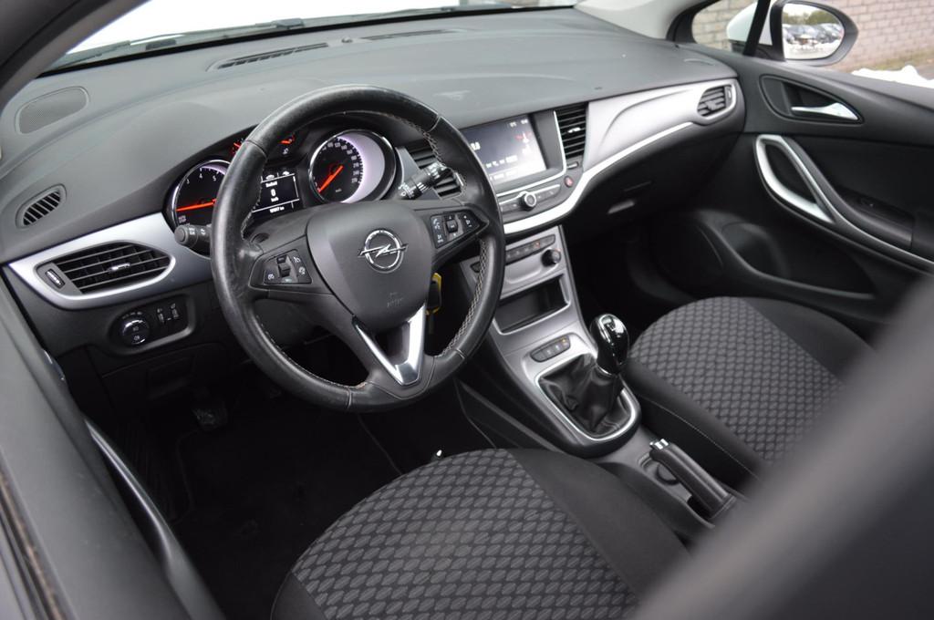 Opel Astra Sports Tourer Navi|Airco|Cruise|Dealer onder.|BTW, Voorwielaandrijving, Stof, Gebruikt, Euro 6