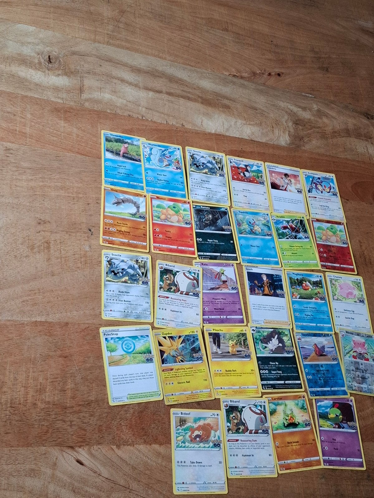 Pokémon GO Holo's Reverse Holo & Bulk Kaarten, Hobby en Vrije tijd, Ophalen of Verzenden, Zo goed als nieuw, Meerdere kaarten