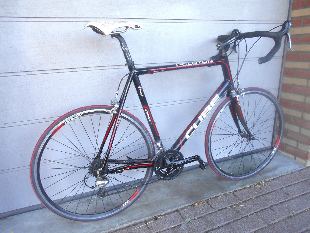 TOPPER: CUBE PELOTON – ALLES WERKT 100%. 1,83m.t/m 1.96m.., 28 inch, Velgrem, Aluminium, Zo goed als nieuw