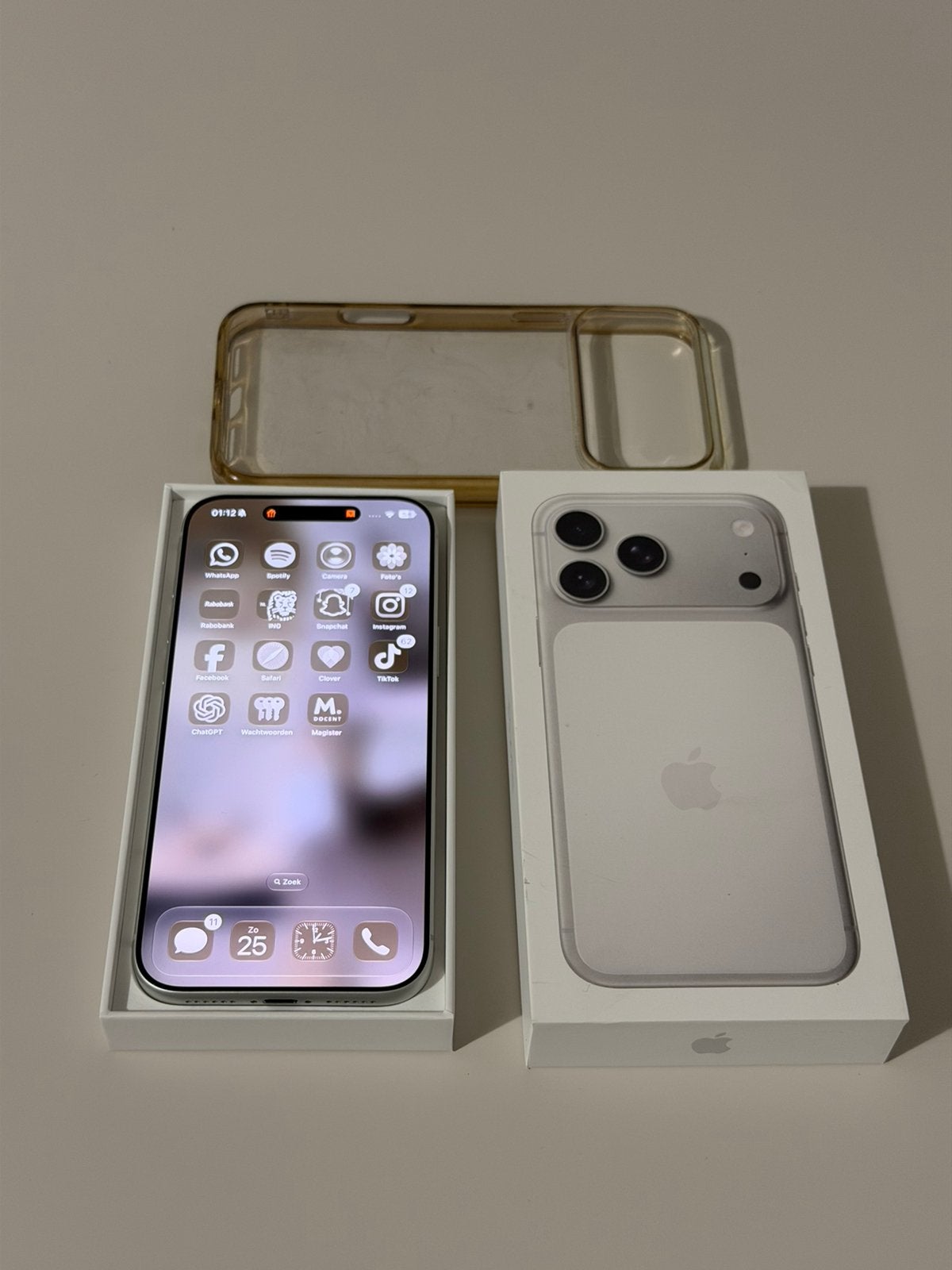 KRASVRIJ | iPhone 17 Pro Max 256GB | 93% Batterijconditie, Telecommunicatie, 256 GB, Zwart, Ophalen of Verzenden, Zo goed als nieuw