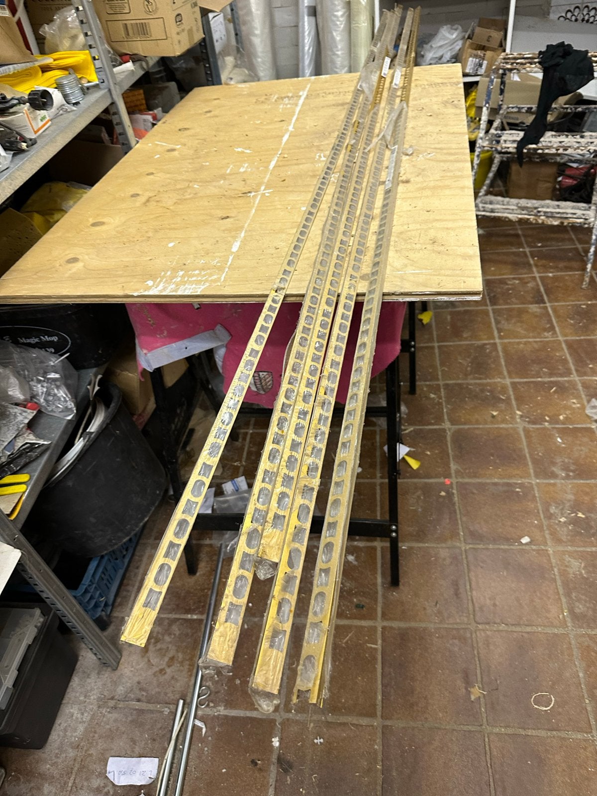 Nieuwe tegelprofielen - 270 lang prijs per stuk, Ophalen, Overige typen, Nieuw, Minder dan 20 cm