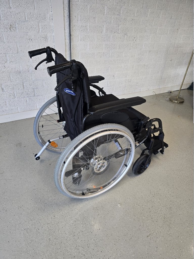 Alu, Lichtgewicht rolstoel (Invacare Action³) handremmen, Invacare, Invacare, Invacare, Zo goed als nieuw