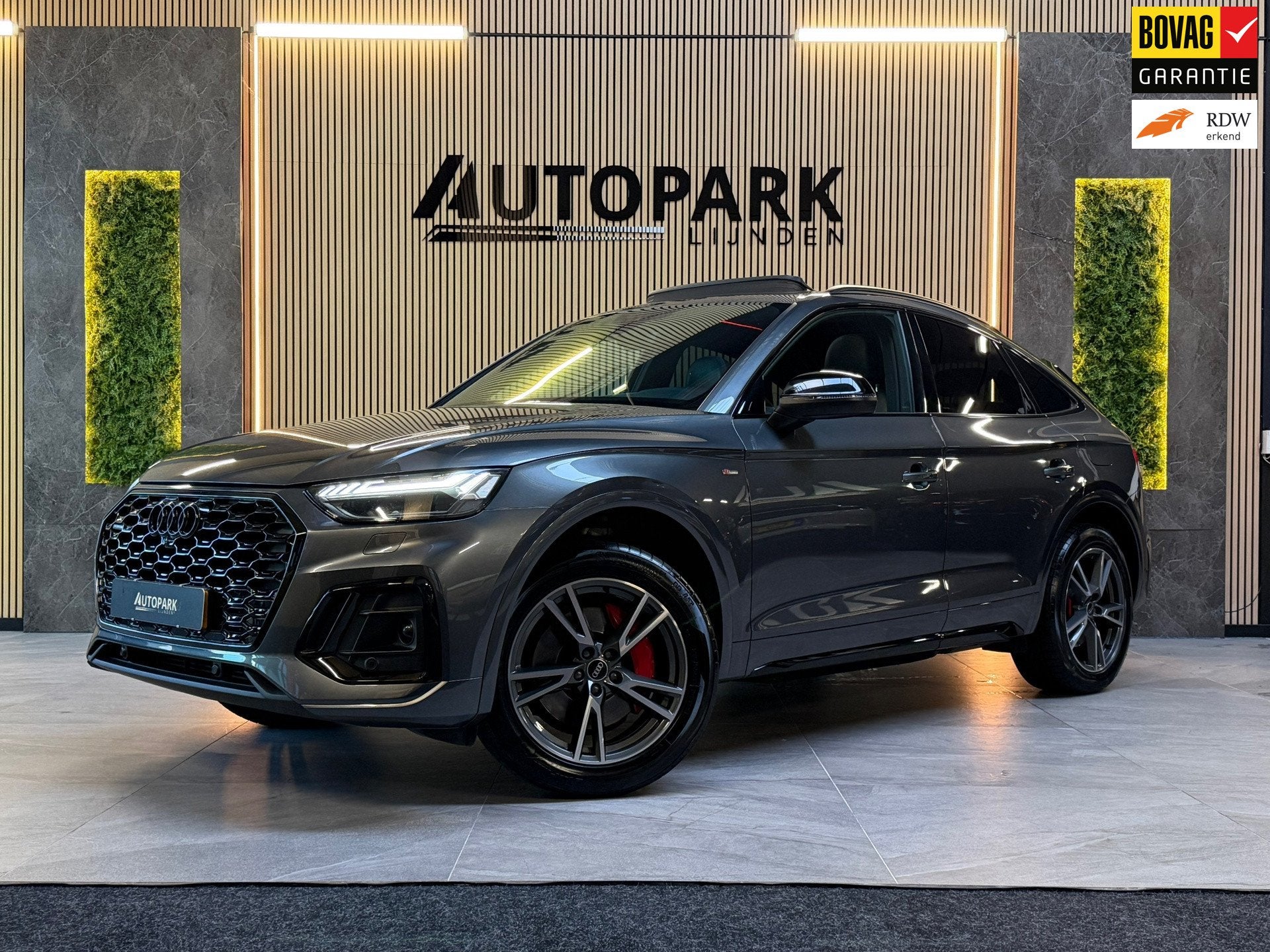 Audi Q5 Sportback 50 TFSI e Quattro Competition 3X S-LINE|PA, Auto's, Automaat, Dealer onderhouden, 4 cilinders, Leder en Stof