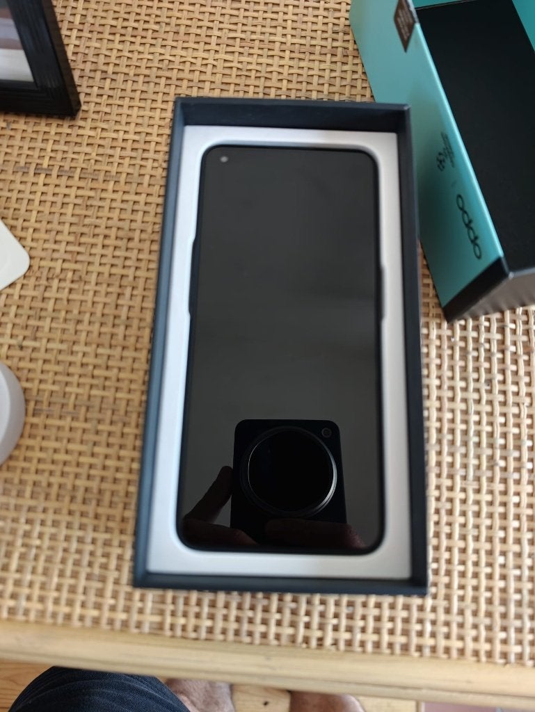Oppo Reno8 5G - Zo goed als nieuw, Ophalen of Verzenden, Zo goed als nieuw, Overige typen, Universeel