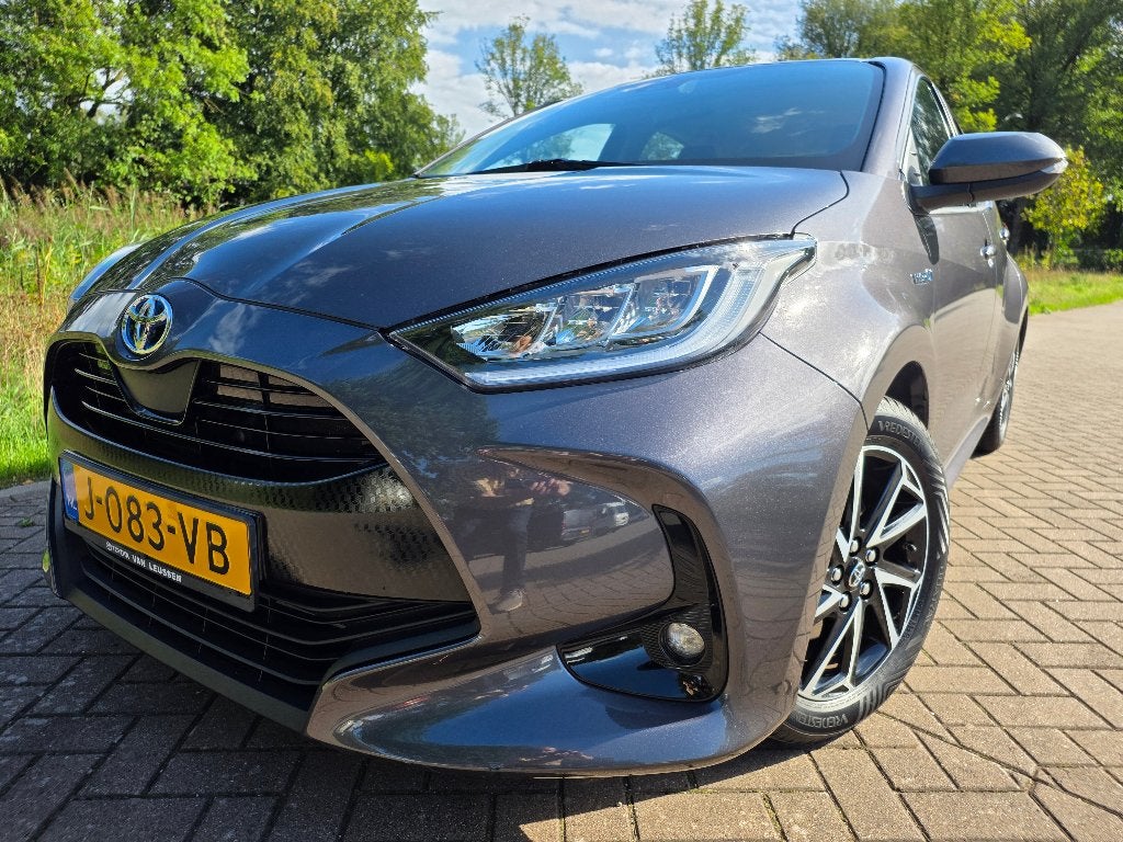 Foto 3 van Yaris Hybrid 2020 grijs Garantie Trekh, Android auto Keyless