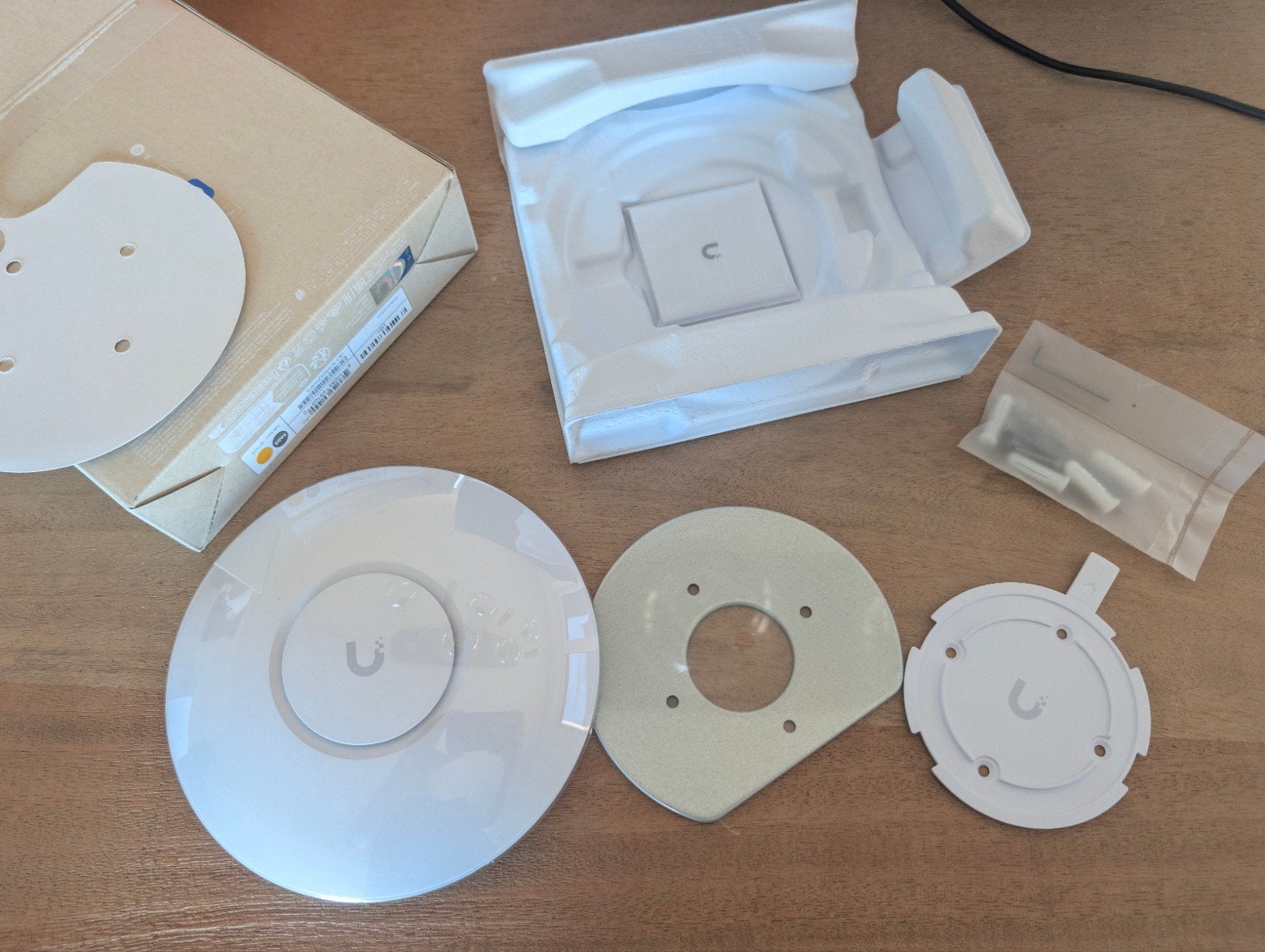 Ubiquiti UniFi U6+ (Plus) Access Point, Computers en Software, Ophalen of Verzenden, Zo goed als nieuw, Ubiquiti