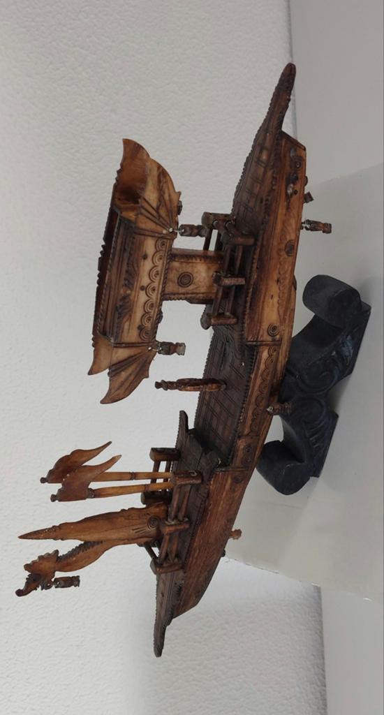 Prachtige Chinees Drakenschip
Houtsnijwerk Voor €95, Ophalen of Verzenden
