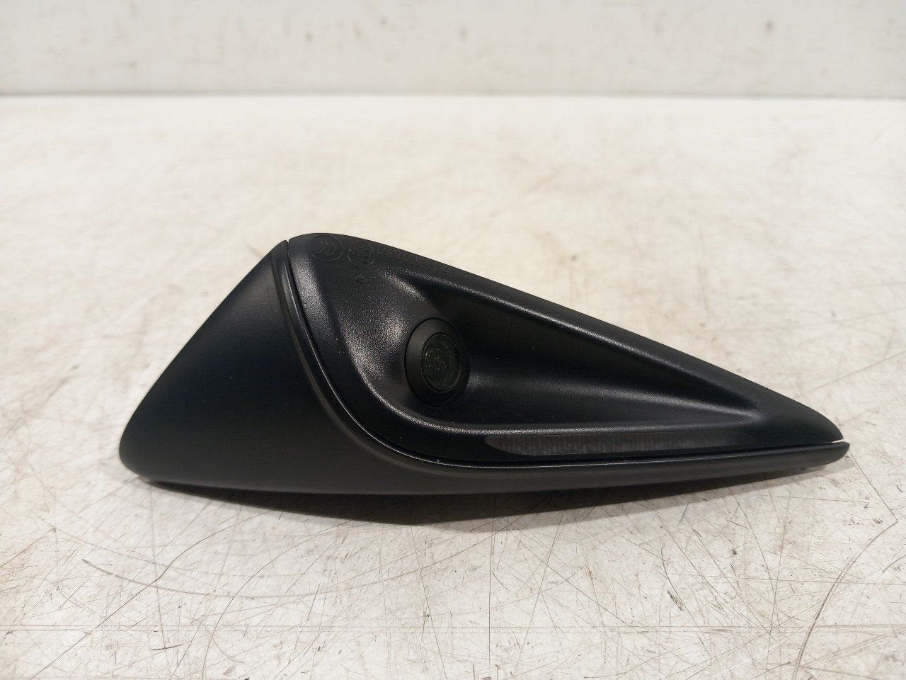 Camera voor Tesla Model Y, Auto-onderdelen, Onderdelen@venauto.nl, Van der Ven Autorecycling B.V., Gebruikt, Ettenseweg 76, 4706 PB Roosendaal, The Netherlands