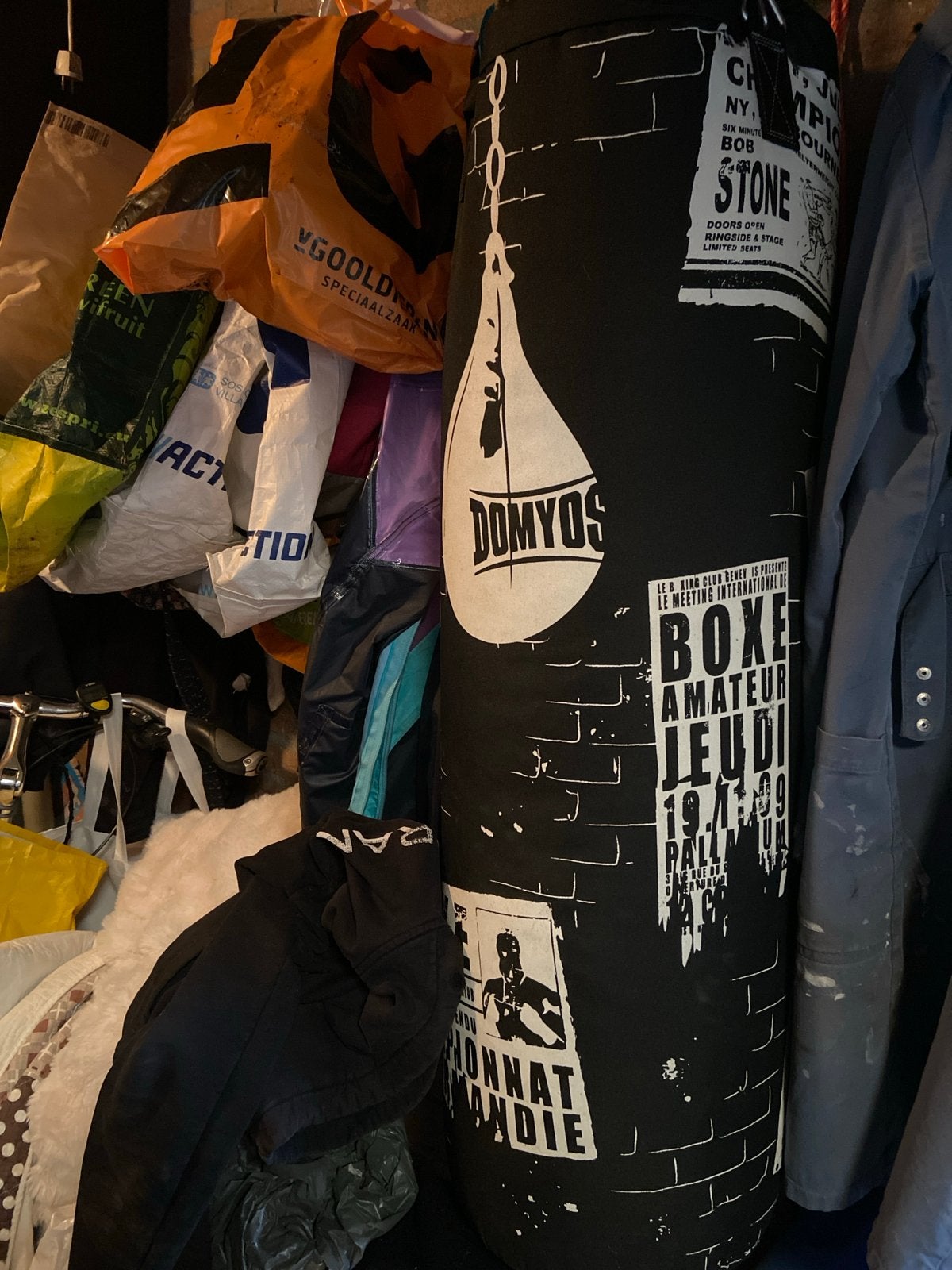 Domyos Bokszak met handschoenen - Ophangbaar, Ophalen, Zo goed als nieuw, Bokszak