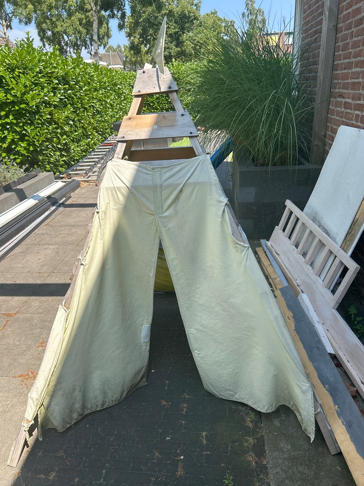 Houten speelhuisje met doek gratis afhalen, Kinderen en Baby's, Speelgoed | Buiten | Speeltoestellen, Ophalen, Gebruikt, Klimwand