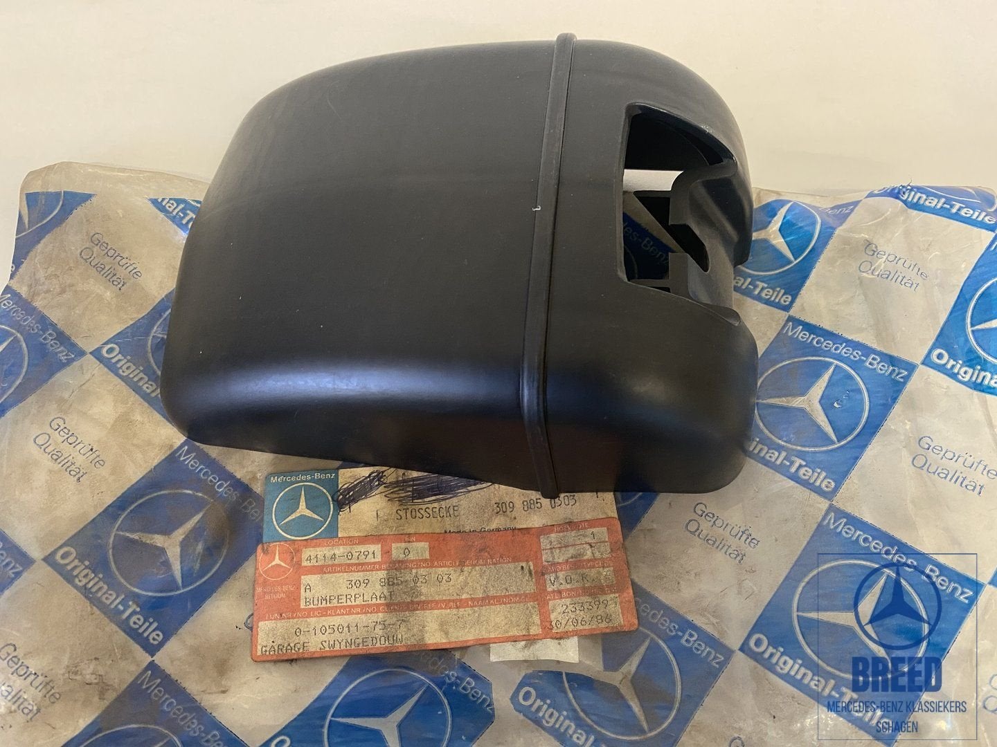 NOS bumperhoek linksachter voor Mercedes-Benz T2 309 310, Auto-onderdelen, -, Nieuw, Ophalen of Verzenden, Achter