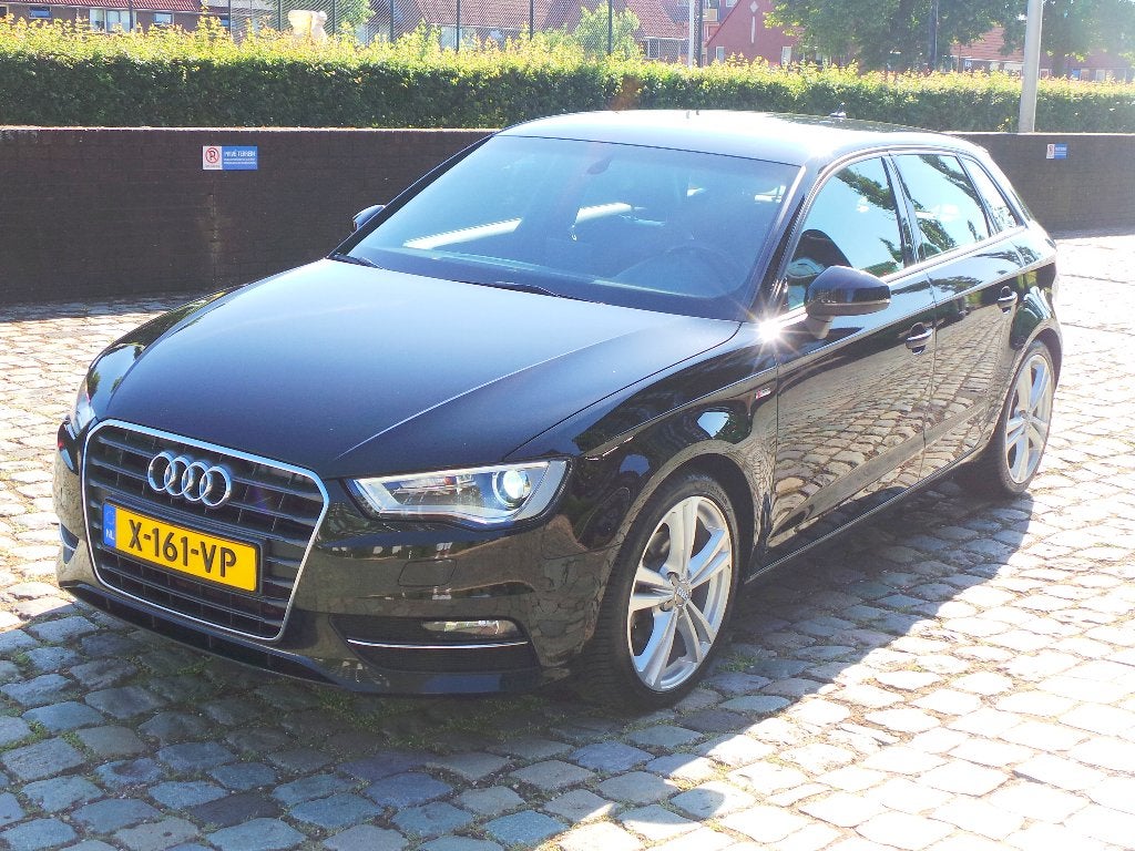 Audi A3 1.4 TFSi Sportback S-tronic, 3x S-Line,Clima,Nav,etc, Auto's, Audi, Leder en Stof, 1395 cc, Particulier, Lichtsensor