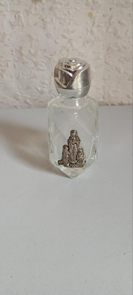vintage Lourdeswater flesje met dop in vorm van roos, Ophalen of Verzenden, Overige materialen