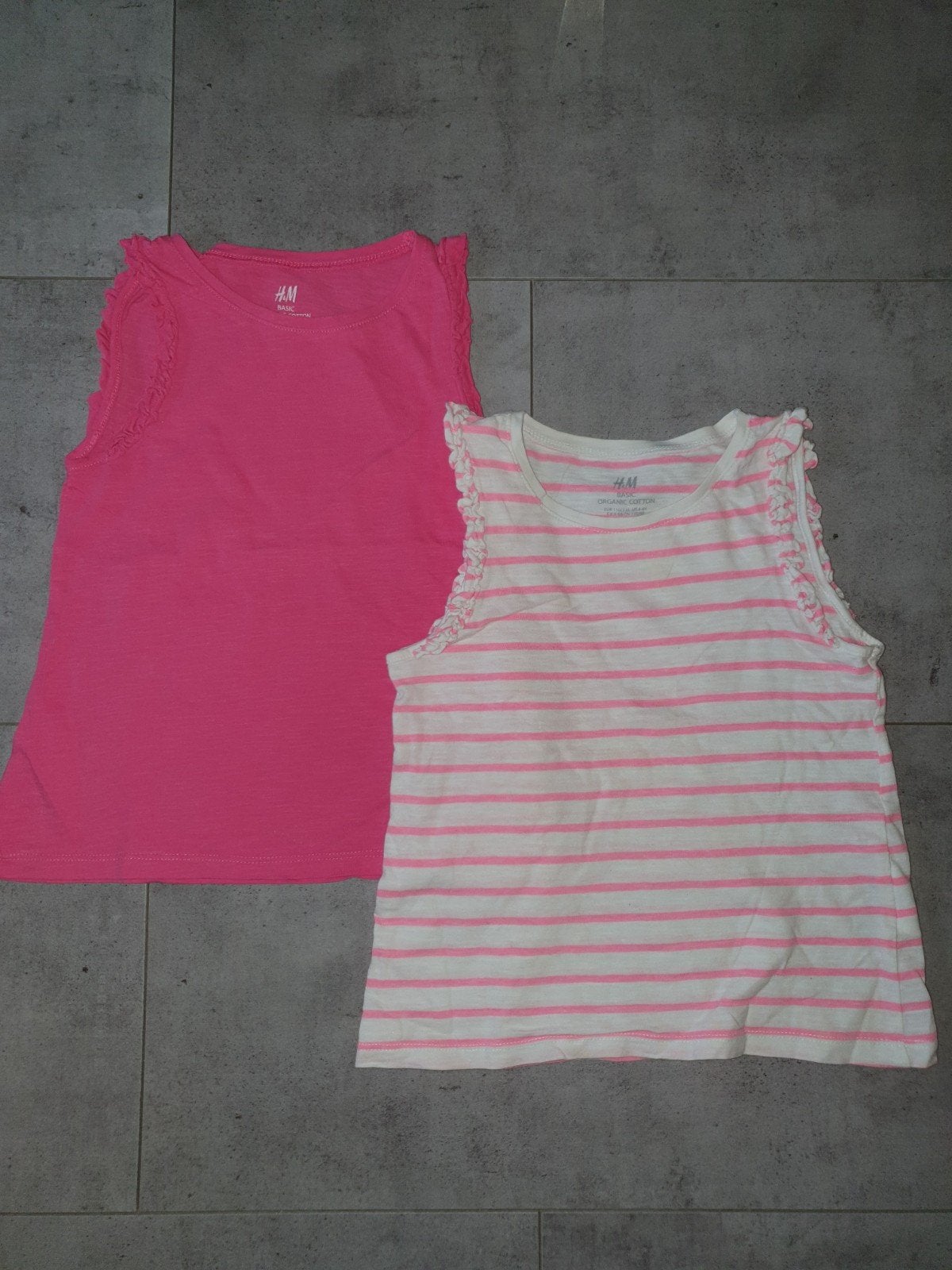 2 tops maat 110/116, Kinderen en Baby's, Kinderkleding | Maat 110, Ophalen of Verzenden, Zo goed als nieuw, Meisje, Shirt of Longsleeve