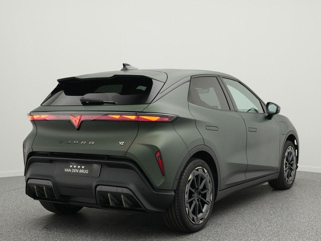 CUPRA Raval VZ Rebel 56 kWh 226PK | Panoramadak | SennHeiser, Auto's, Cupra, Stof, Overige modellen, 380 km, 56 kWh