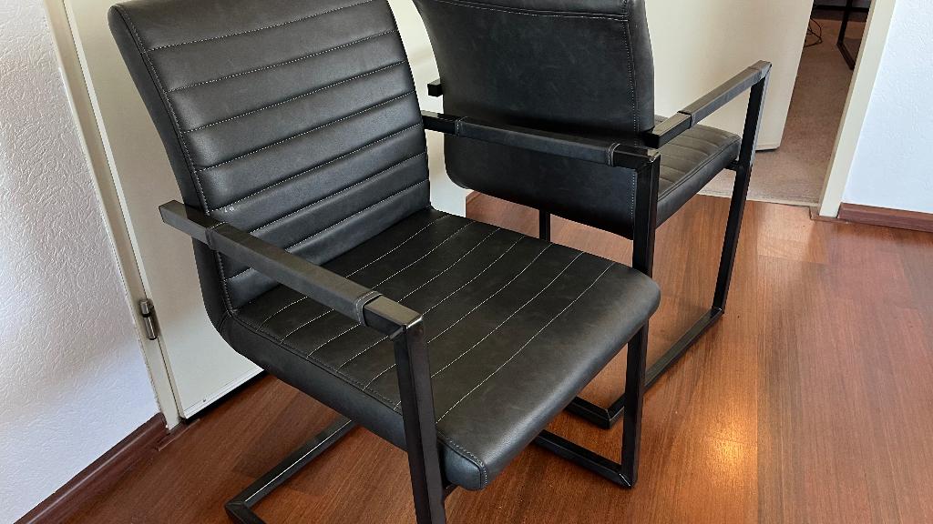 3x industrial dining chairs - black leather look, Huis en Inrichting, Stoelen, Ophalen, Gebruikt, Drie, Zwart