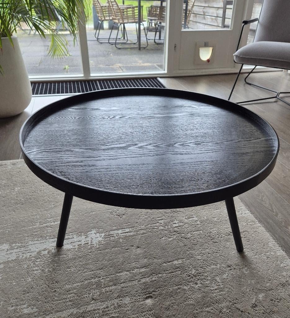 Zwarte Mesa salontafel van WOOOD.Ø78cm, Huis en Inrichting, Tafels | Salontafels, Ophalen, 50 tot 100 cm, Rond, 50 tot 100 cm