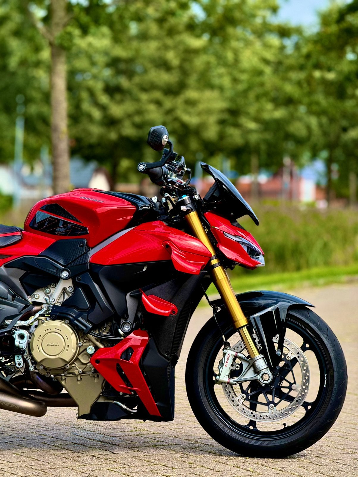 Foto 3 van Ducati StreetFighter V4 S - “Nieuwstaat”  slechts 7776 km