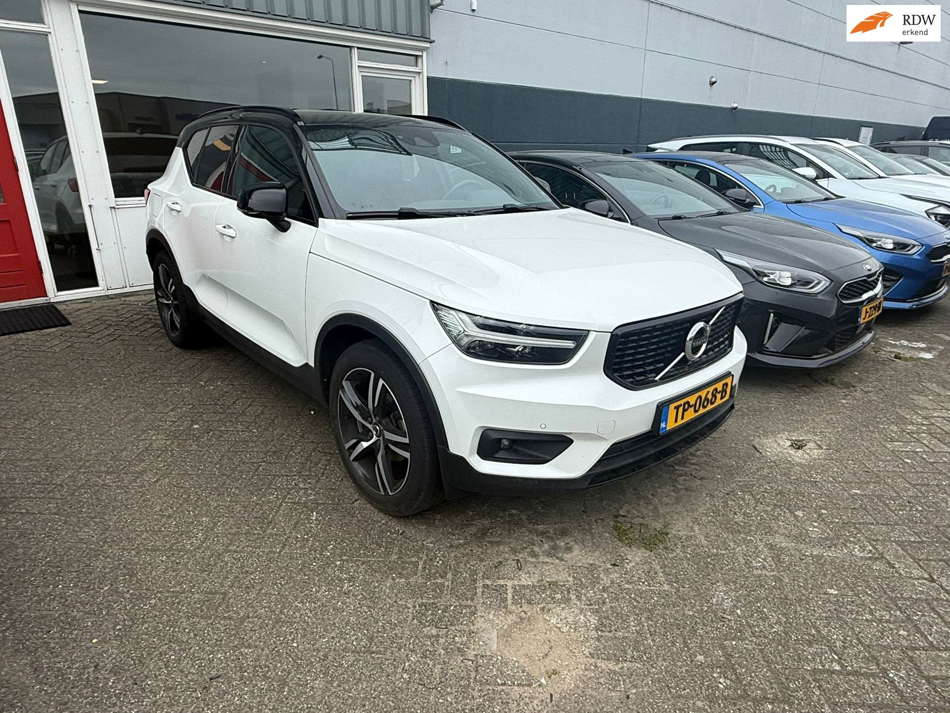 Volvo XC40 2.0 D3 R-Design, Auto's, Volvo, 4 cilinders, Wit, Origineel Nederlands, Bedrijf