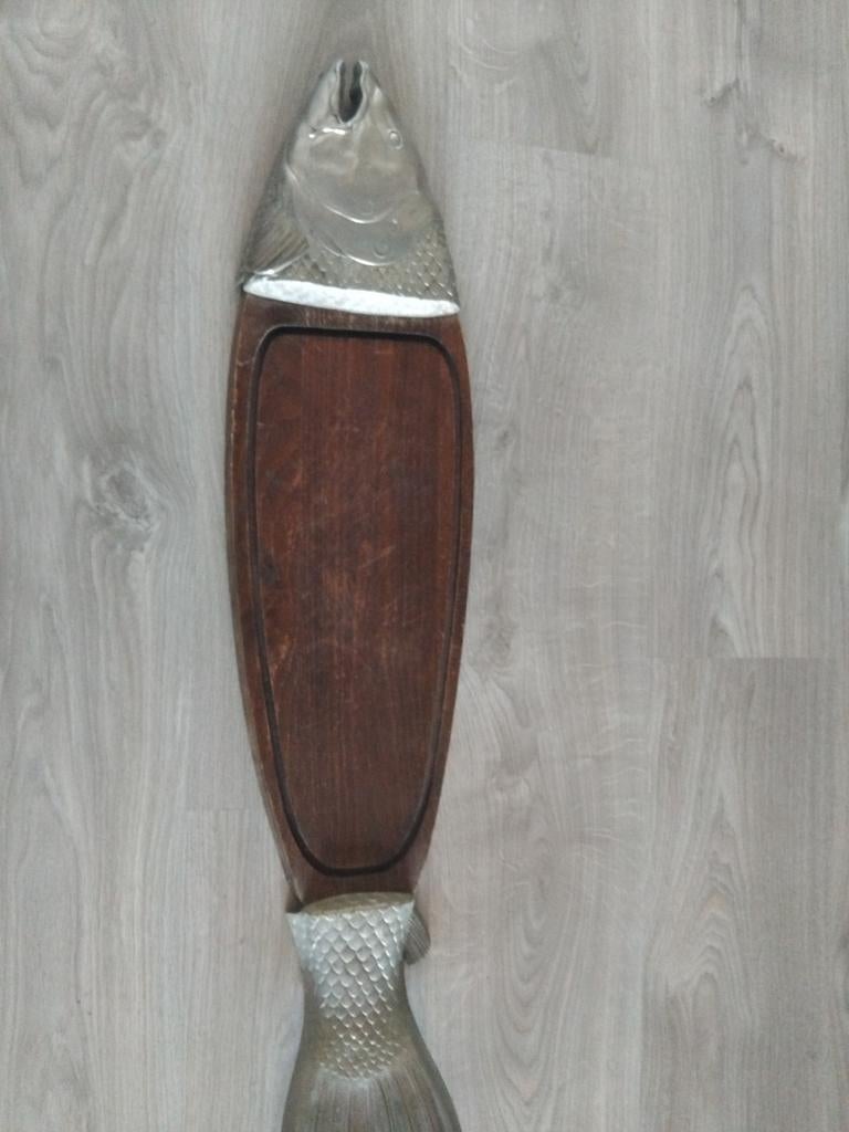 Grote serveerplank vis, Ophalen