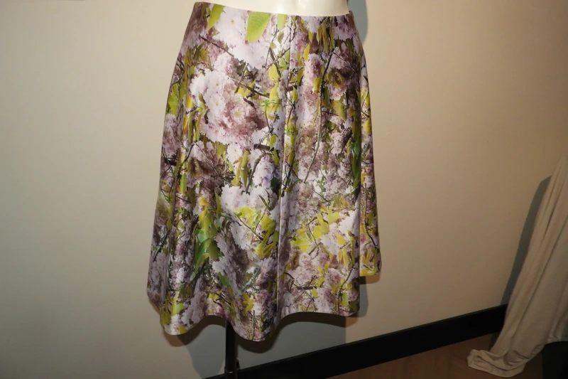 Ted Baker rok bloemen print glans gouden rits Als Nieuw 1 S, Overige kleuren, Verzenden, Nieuw, Knielengte