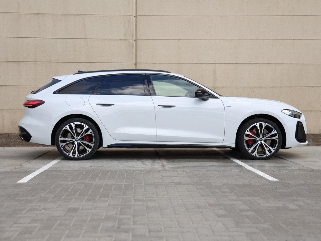 Audi A5 AVANT S edition e-hybrid 220 kW / 299 PK | leder/Dyn, Auto's, Audi, Automaat, 4 cilinders, 1984 cc, 150 min