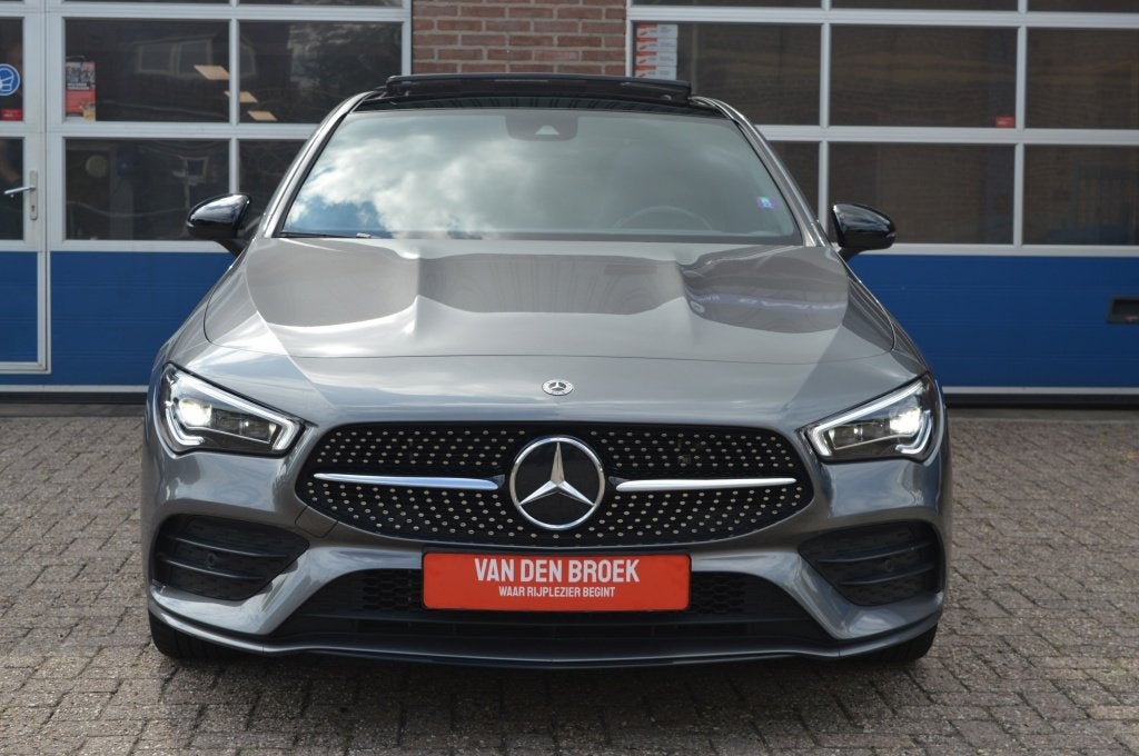 Mercedes-Benz CLA-Klasse 250 e AMG | HYBRID - PANODAK - CAME, Auto's, Automaat, Gebruikt, Euro 6, 4 cilinders