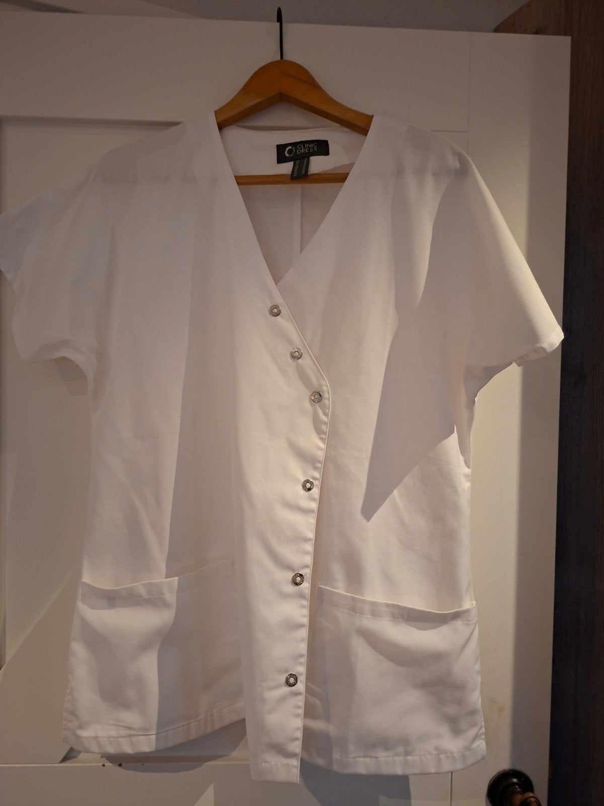 Nieuwe Clinic Dress zorgjas maat 44 (valt als kleine L), Clinic Dress, Ophalen of Verzenden, Nieuw