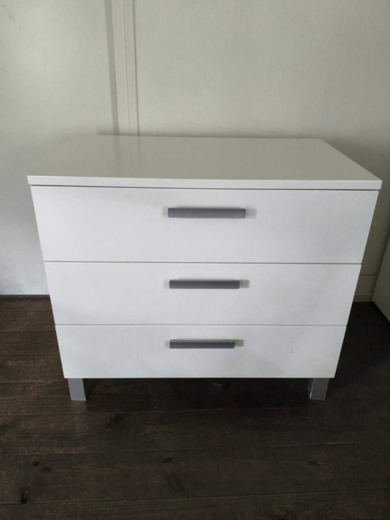 Witte commode merk Vroomshoop., Gebruikt, 50 tot 70 cm, Ophalen of Verzenden, 100 cm of meer