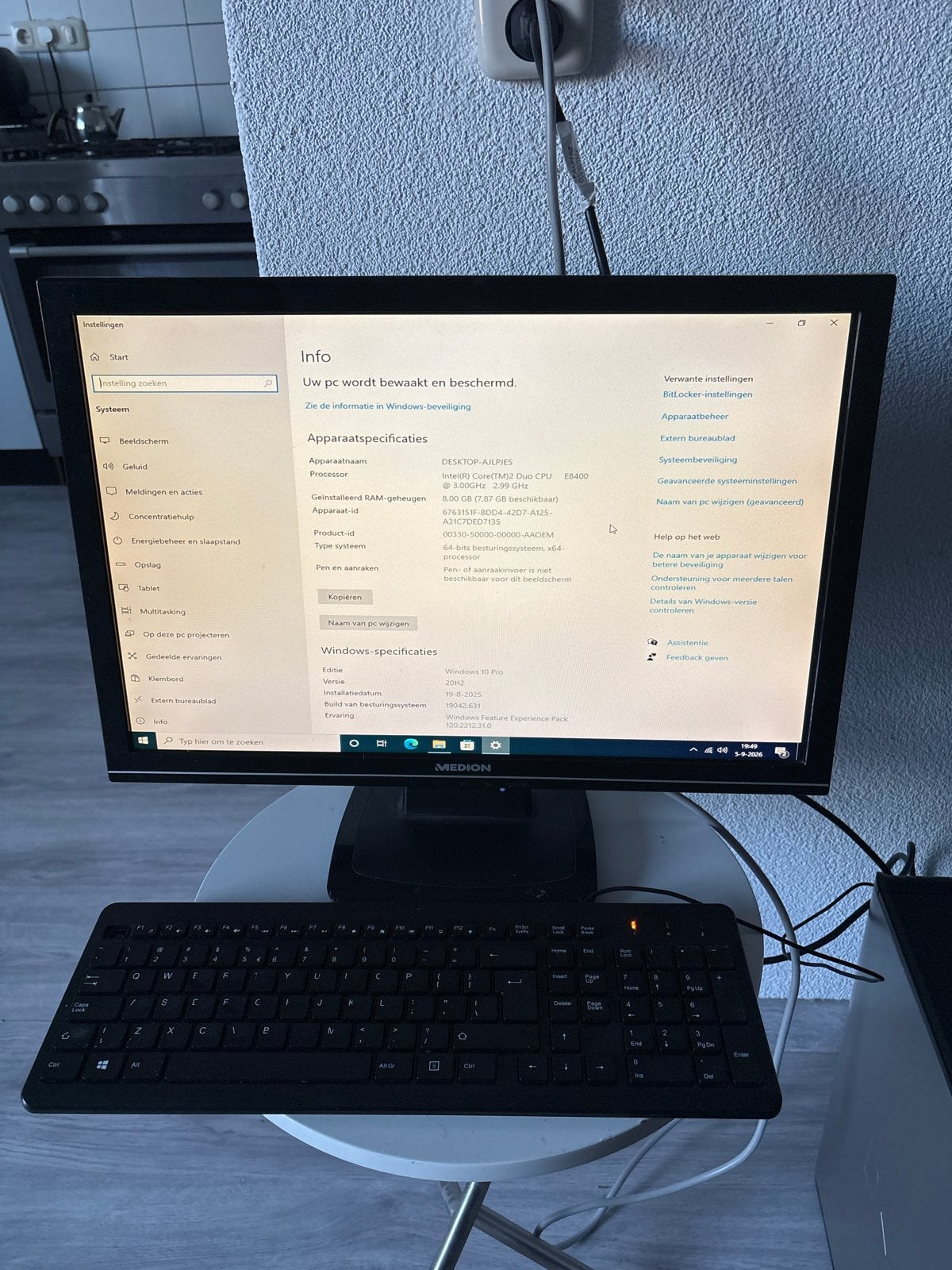 Dell Optiplex 780 Desktop PC met Medion Monitor, Gebruikt, HDD, 2 tot 3 Ghz, Met monitor