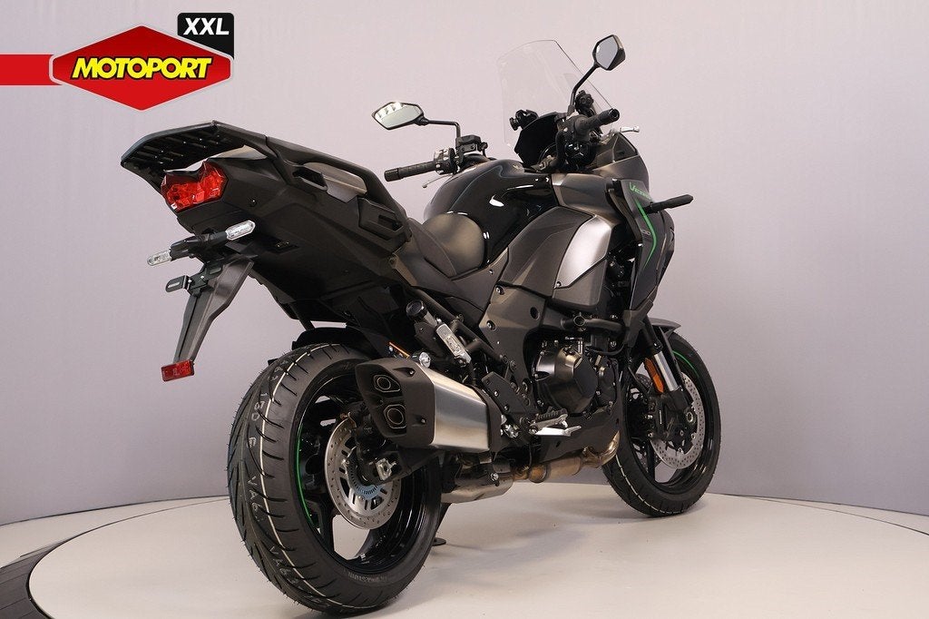 Kawasaki Versys 1100, Bedrijf, Toermotor