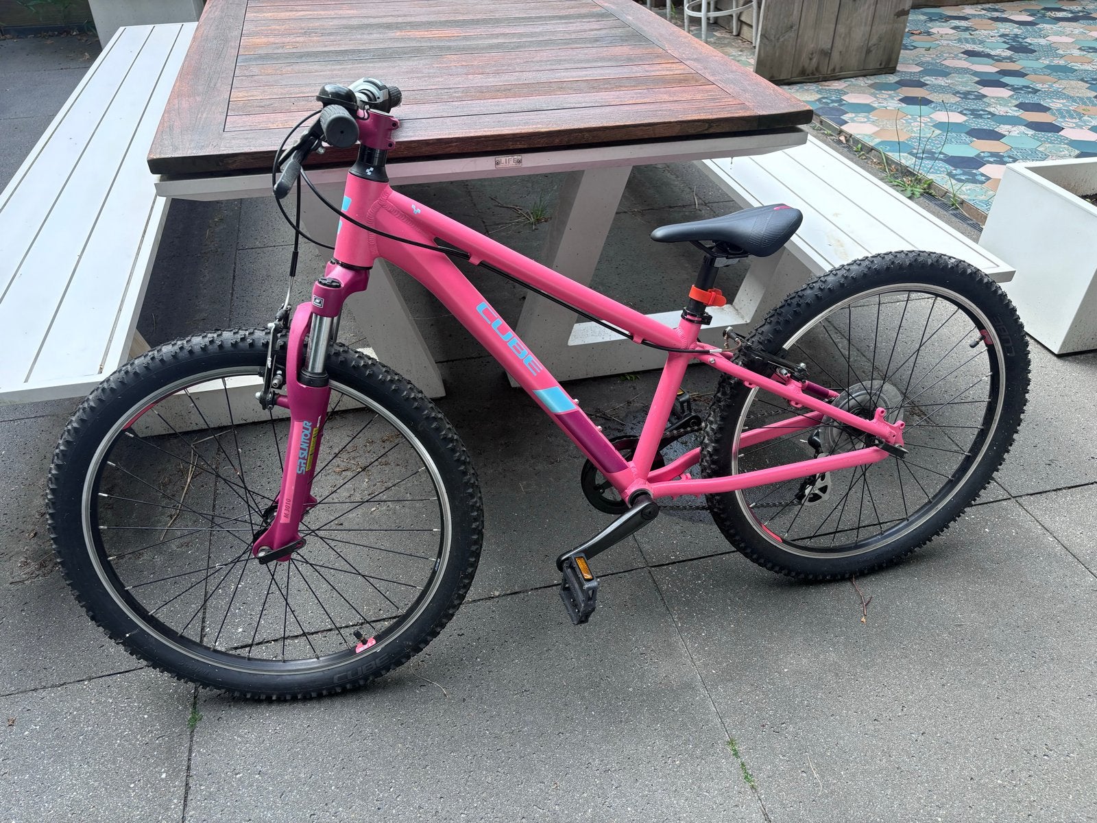 Cube Acid Race kinderfiets 24 inch roze, Fietsen en Brommers, Ophalen, 24 inch of meer, Velgrem, V-brakes