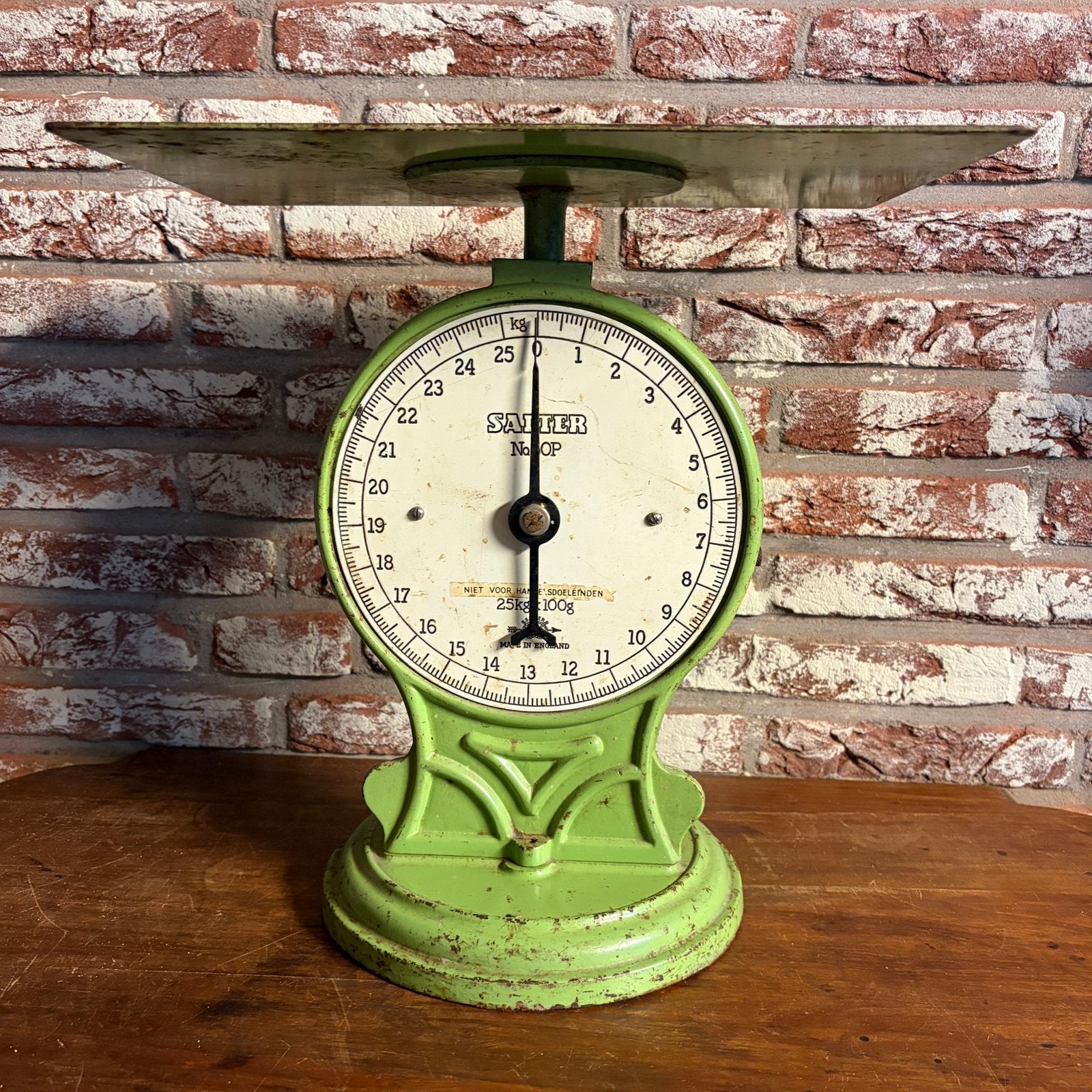 Oude groene pakketweegschaal 25 kg / brocante weegschaal, Antiek en Kunst, Ophalen of Verzenden