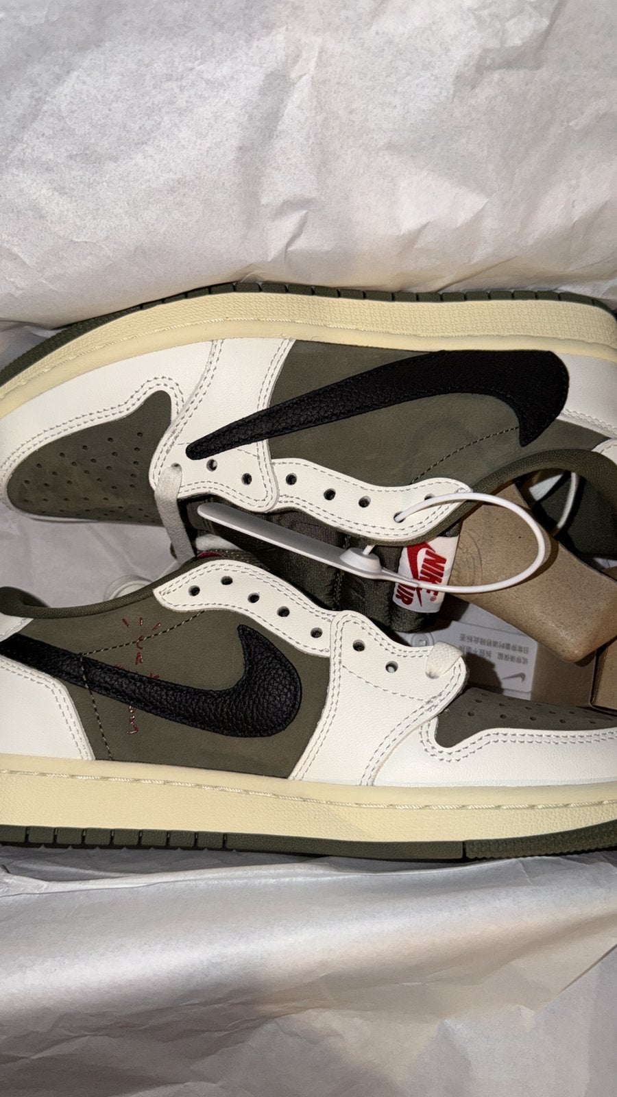 Medium olive 39, Ophalen of Verzenden, Zo goed als nieuw, Overige kleuren