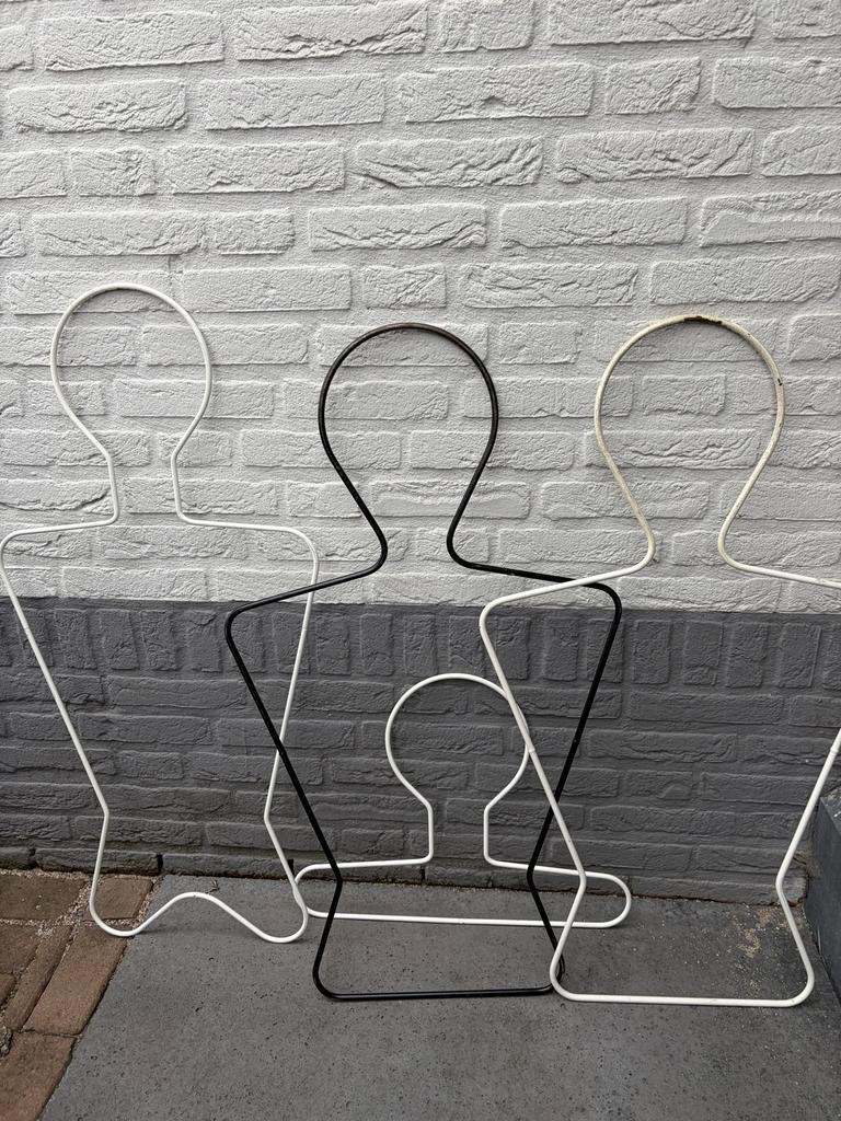 Kledingstandaard hangmodel 3 volwassenen en 1 kind, Ophalen, Gebruikt