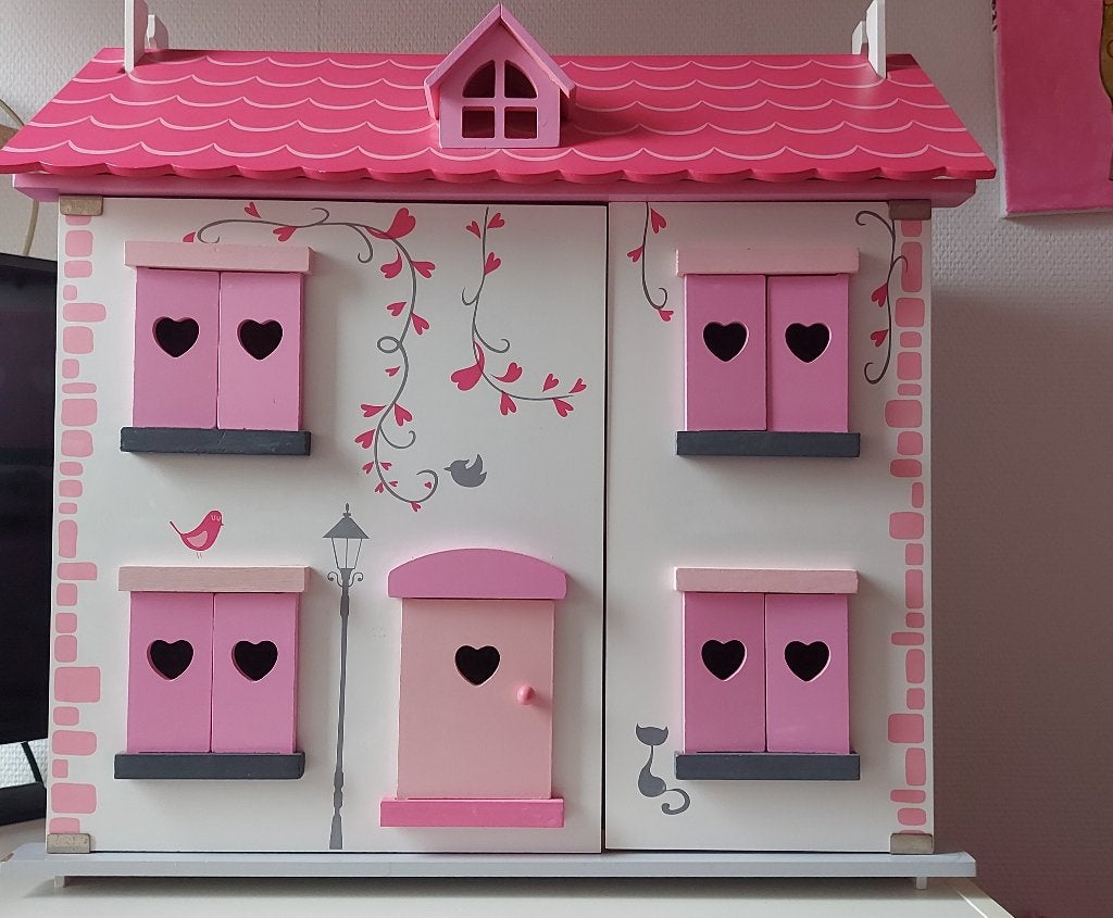 mooie poppenhuis met poppetjes en meubeltjes, Ophalen, Zo goed als nieuw, Poppenhuis