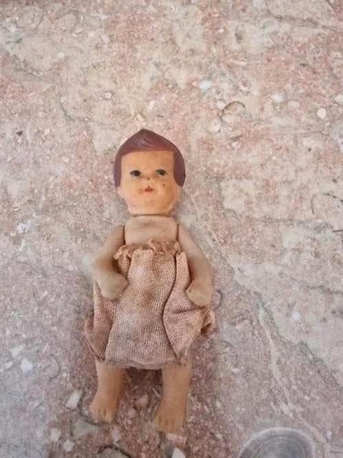 Oud poppenhuis miniatuur popje - Germany DP 7 cm baby, Verzamelen, Poppenhuizen en Toebehoren, Ophalen of Verzenden