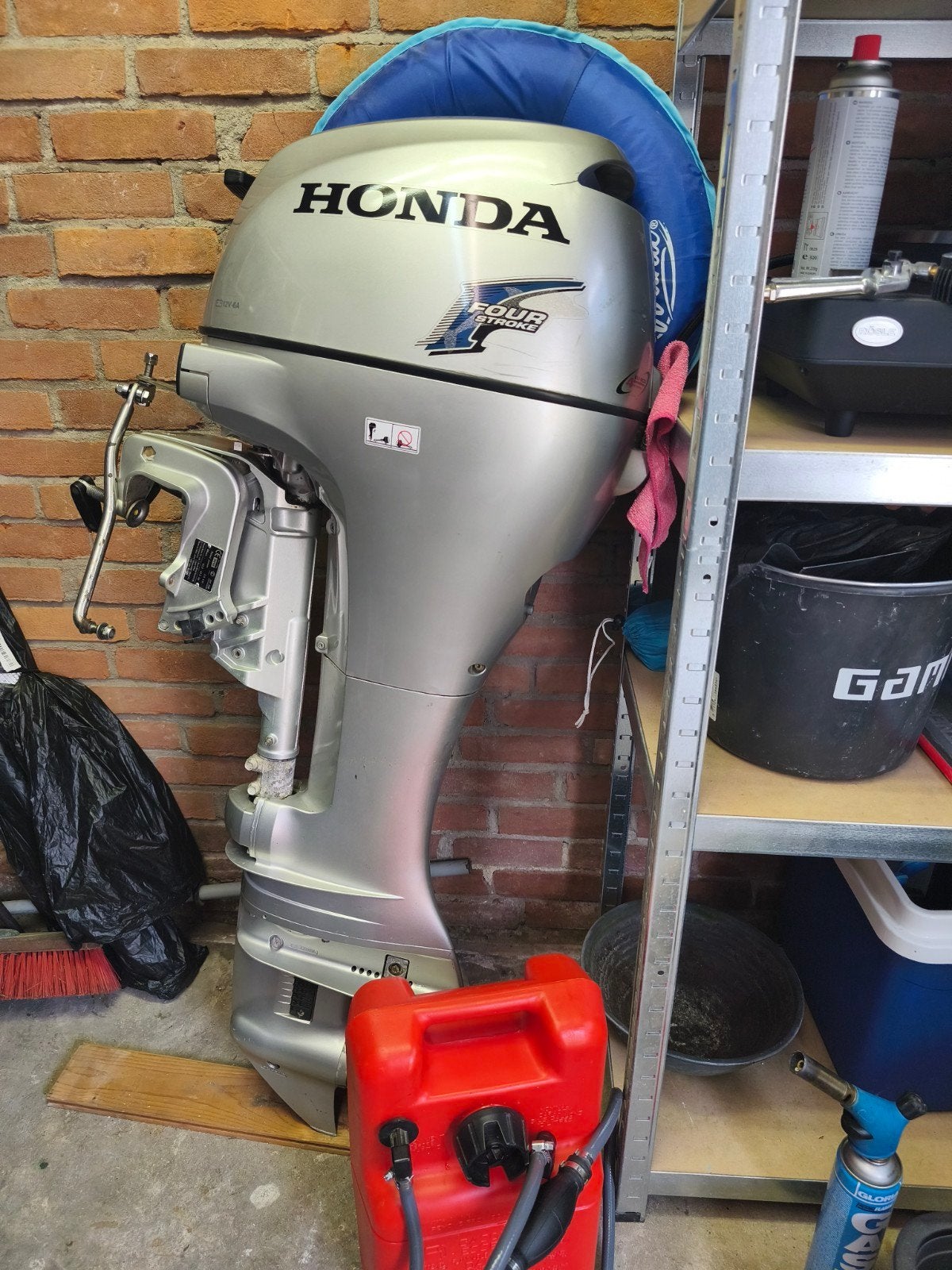 Mooie boot met 8 pk Honda buitenboordmotor., Watersport en Boten, Ophalen, Polyester