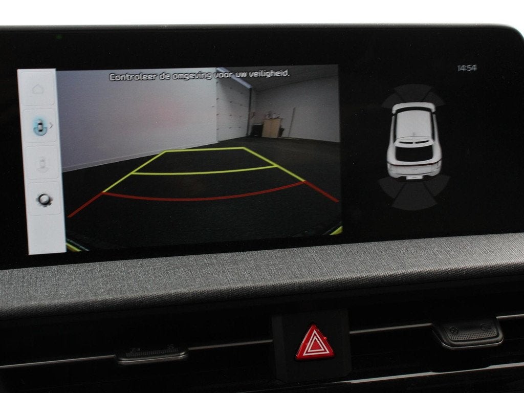 Kia EV6 Light Edition Automaat 58 kWh Navigatie Apple Carpla, Auto's, Kia, Automaat, Gebruikt, 750 kg, Leder en Stof