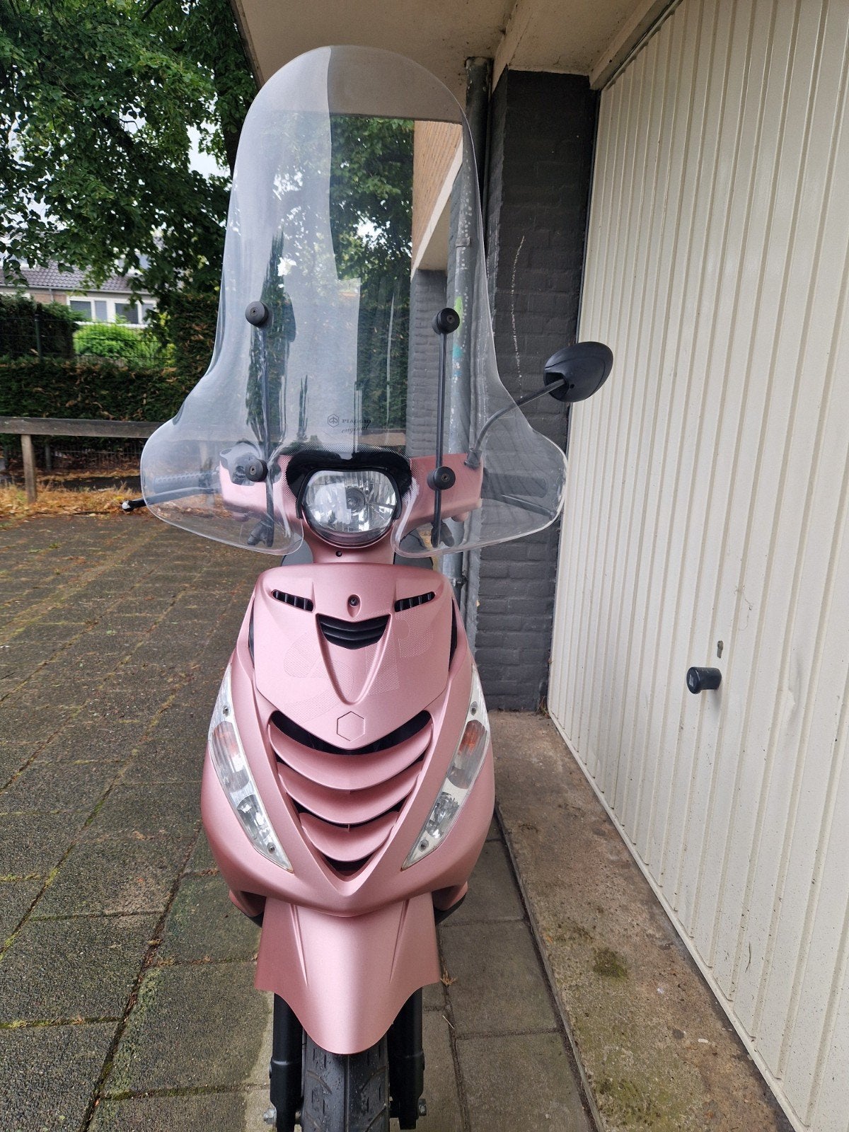 piaggio zip met begrenzer, Ophalen, Zip, Zo goed als nieuw, Benzine