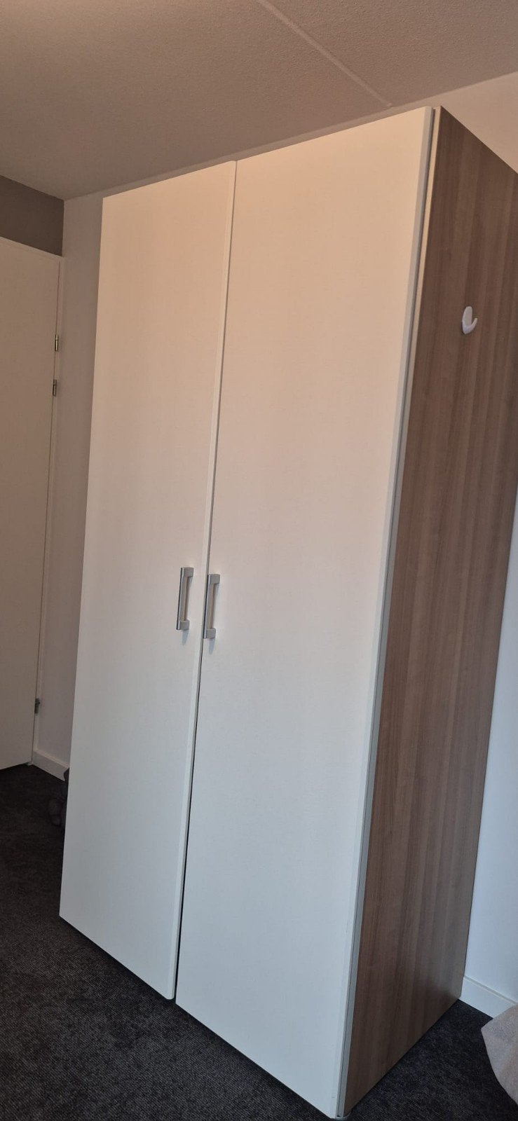 Emdeka Kledingkast - 220x110x60 cm met hang- en leggedeelte, Ophalen, Met deur(en), Gebruikt, 100 tot 150 cm