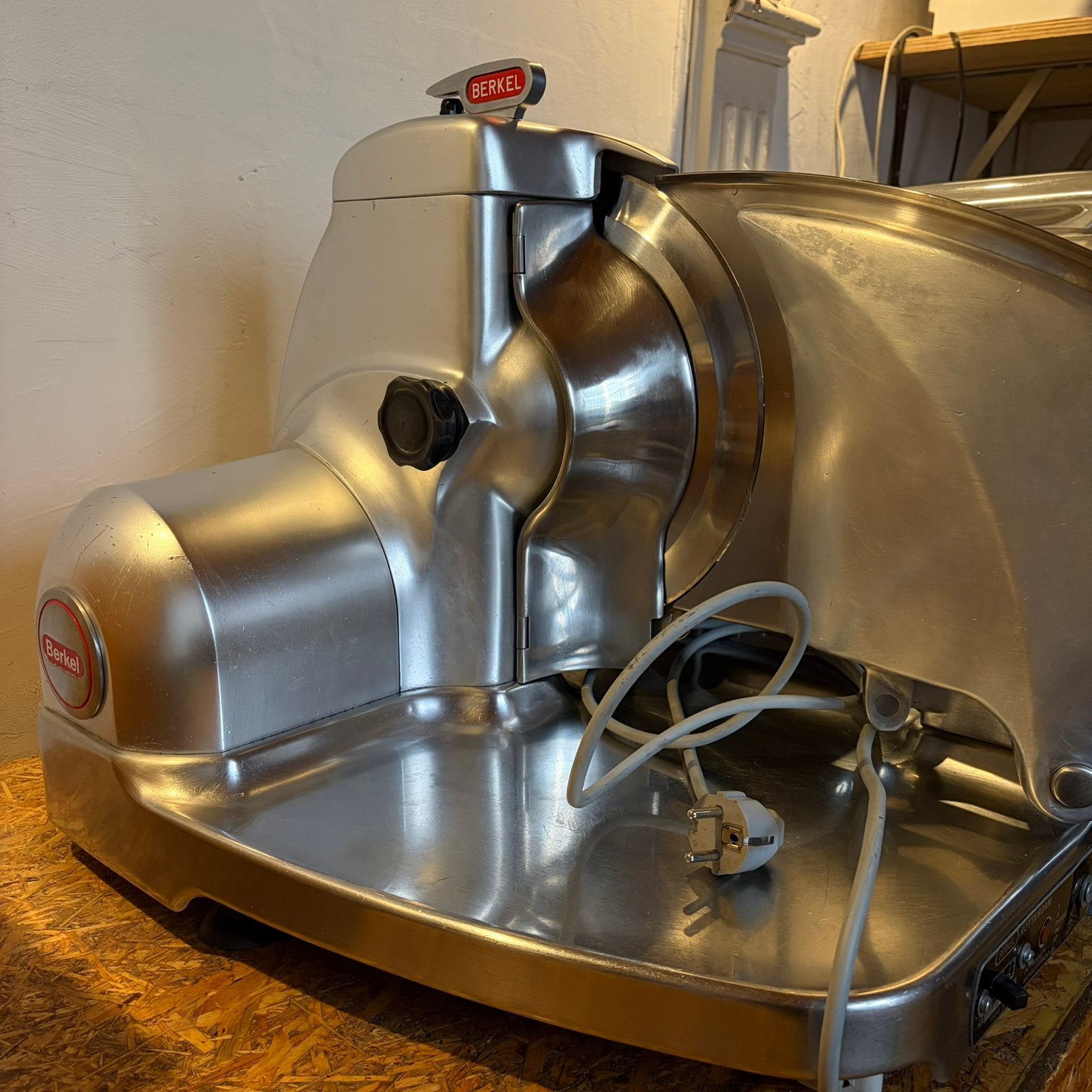Snijmachine Berkel 834, Huis en Inrichting, Keuken | Keukenbenodigdheden, Ophalen, Gebruikt